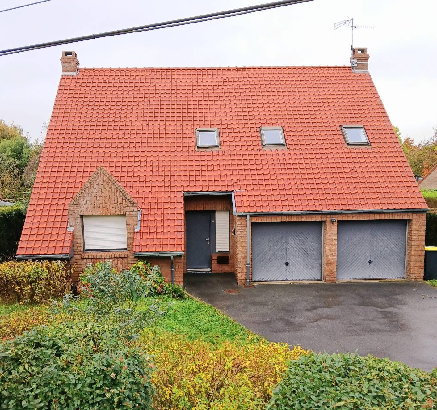 Nettoyage toiture et démoussage complet à Raismes